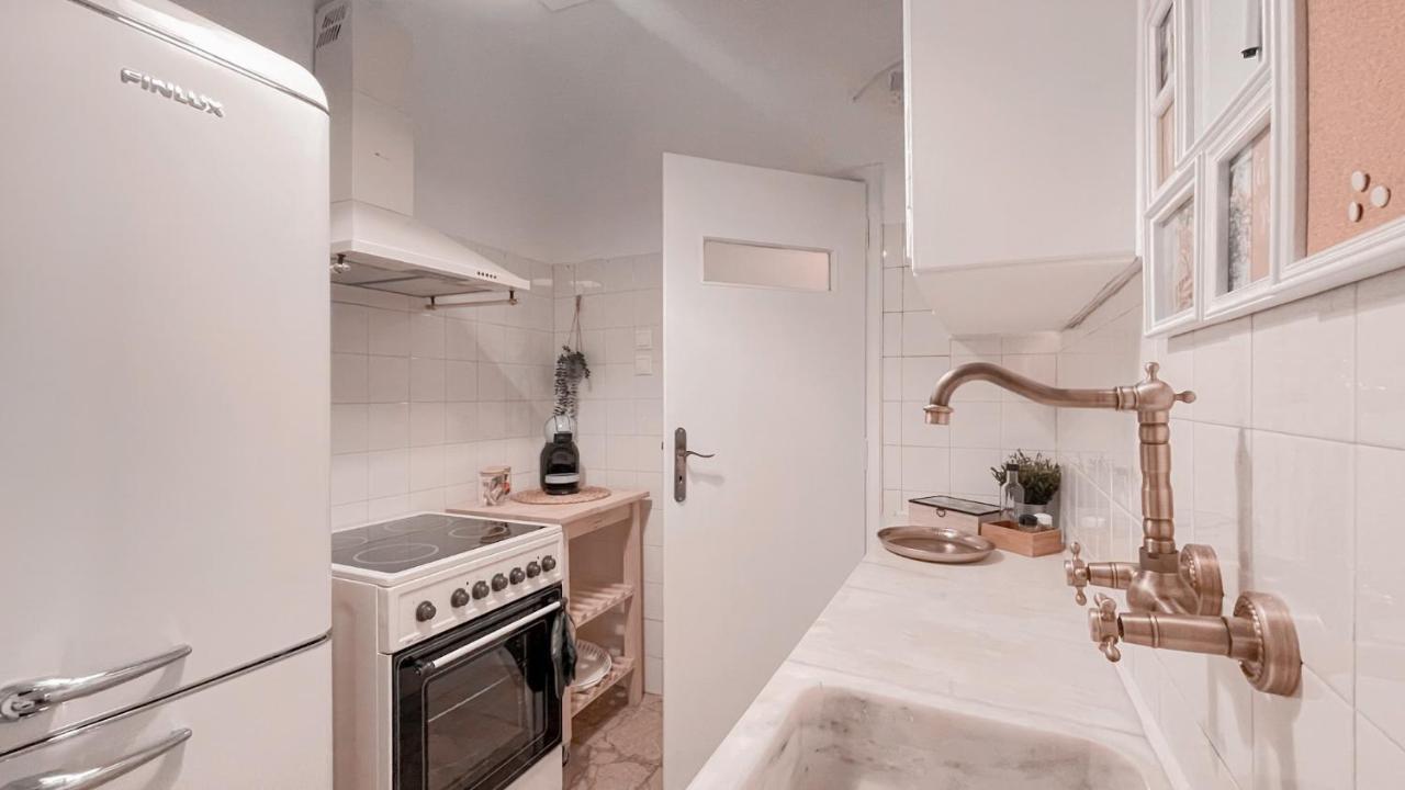Boho Chic 2br In The Center Of Apartment Athens